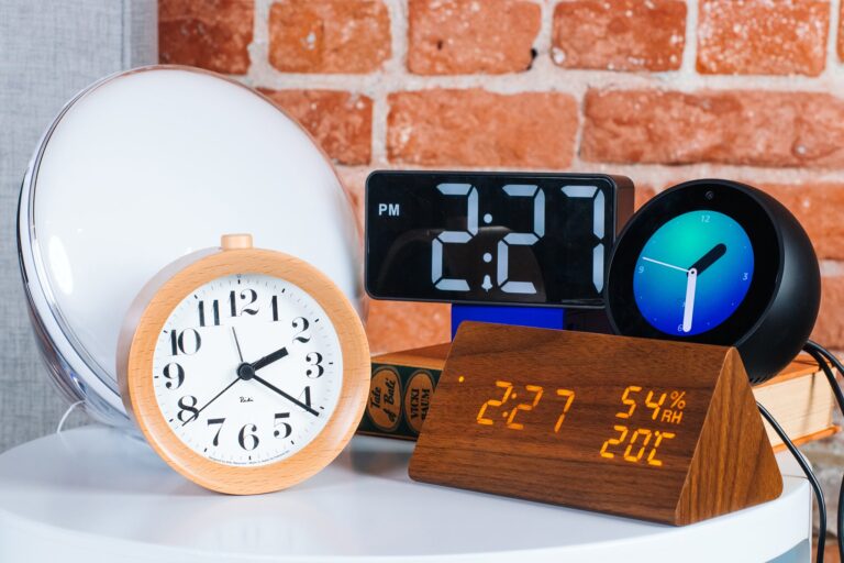 table clock organizational gift